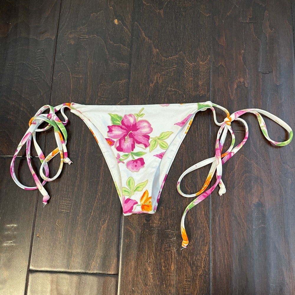 Frankies Bikinis Bottoms